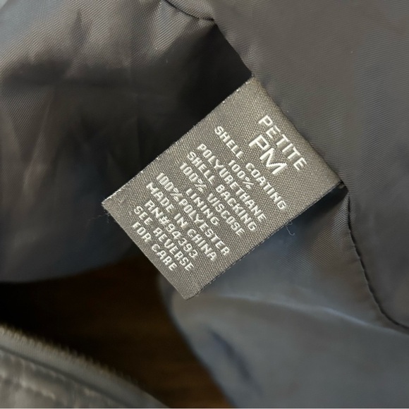 ROZ & ALI Women's Gray faux Leather Jacket petite M - Picture 9 of 13